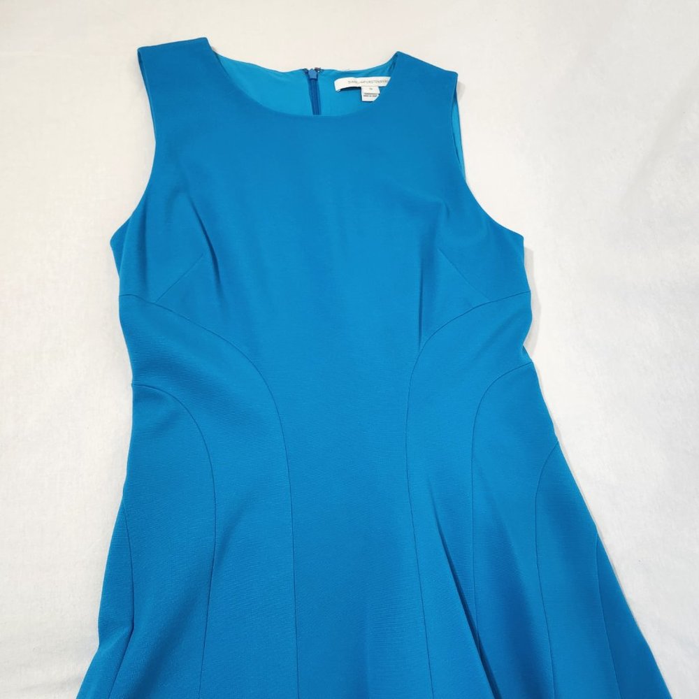 DIANE VON FURSTENBERG Minimalist Stretchy Blue Sleeveless Dress Size10 LIKE NEW! - Picture 6 of 16